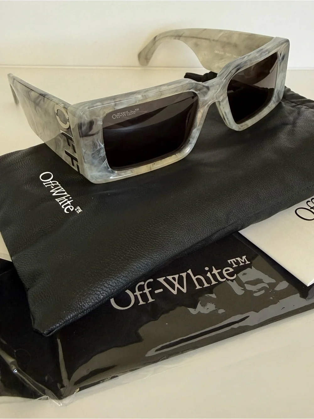 NEW!!! Off-White unisex sunglasses OERI097 0807 Authentic